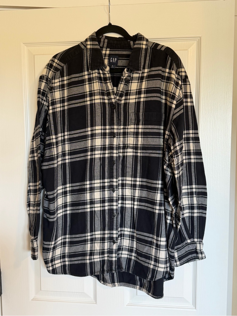 GAP Black & White Plaid Lightweight Flannel Shirt